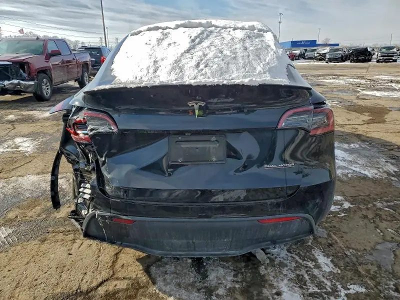 2024 TESLA MODEL Y   
