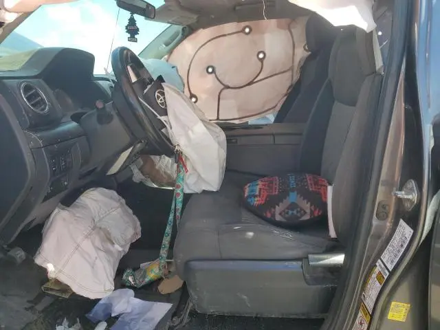 2016 TOYOTA TUNDRA CREWMAX SR5  