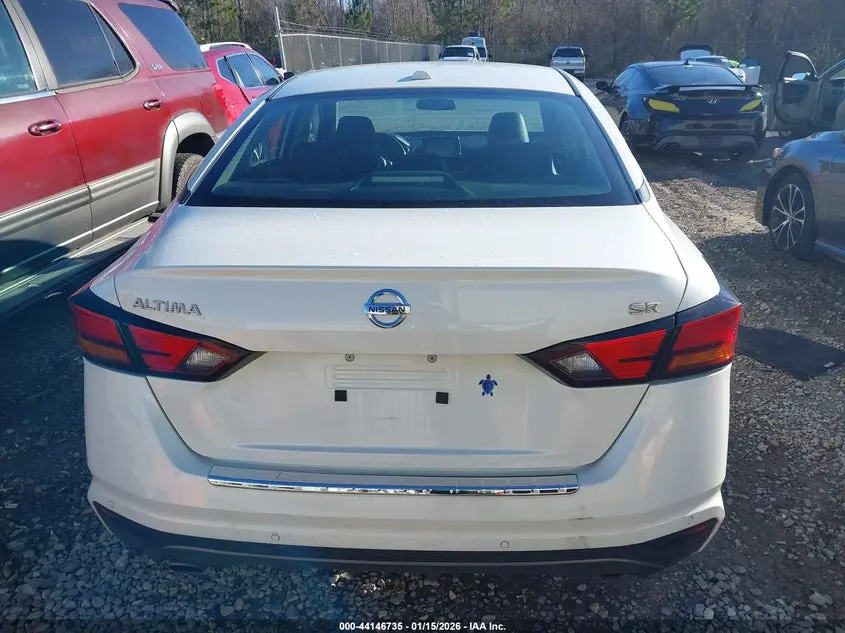 2022 NISSAN ALTIMA SR FWD