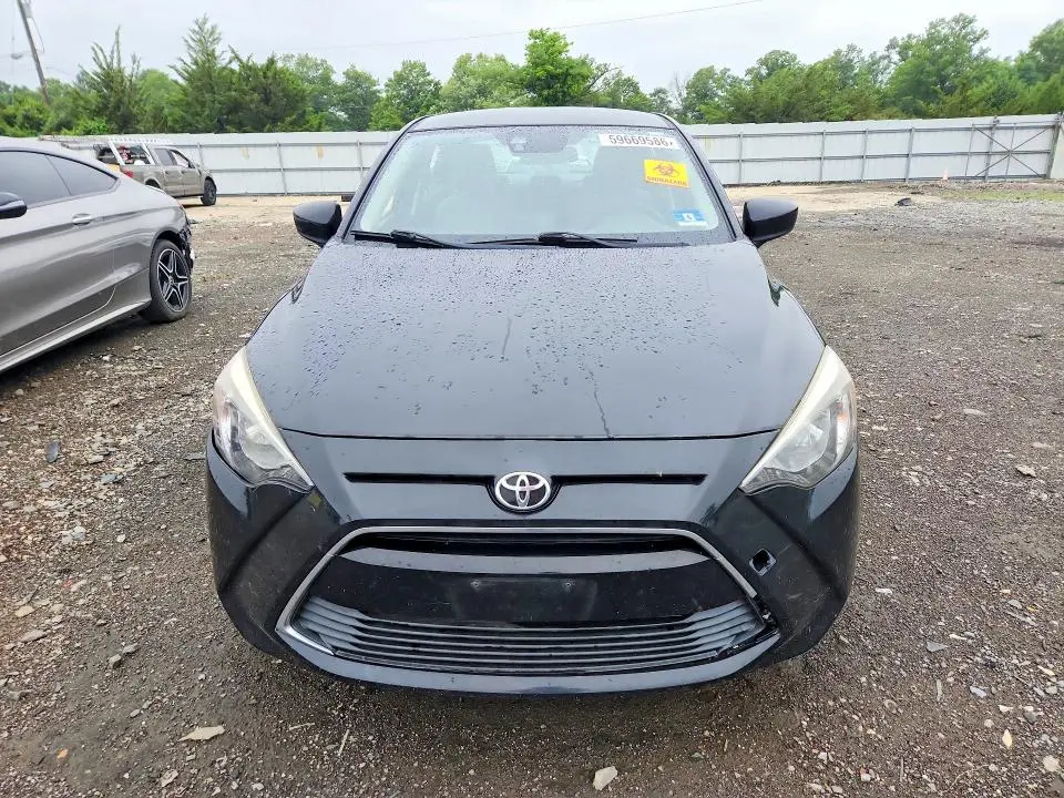 2017 TOYOTA YARIS IA BASE  