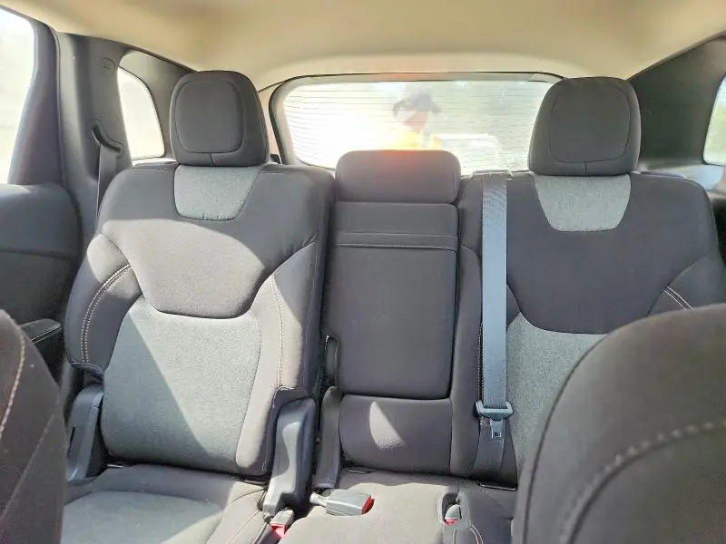 2015 JEEP CHEROKEE SPORT  