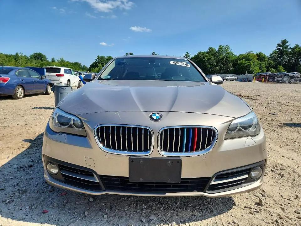 2015 BMW 528 XI  