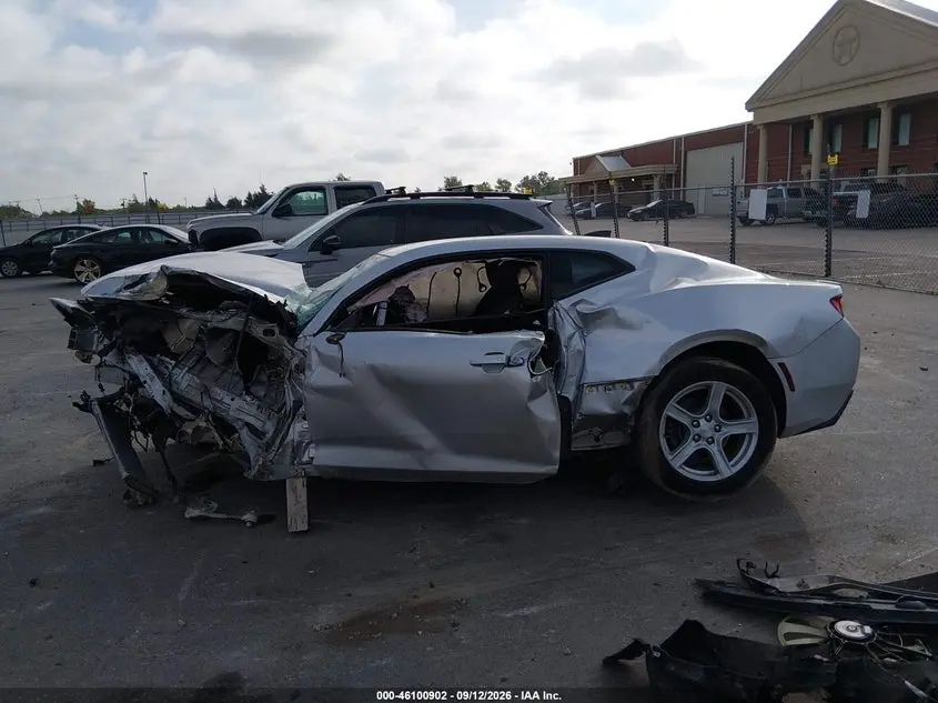 2017 CHEVROLET CAMARO 1LT