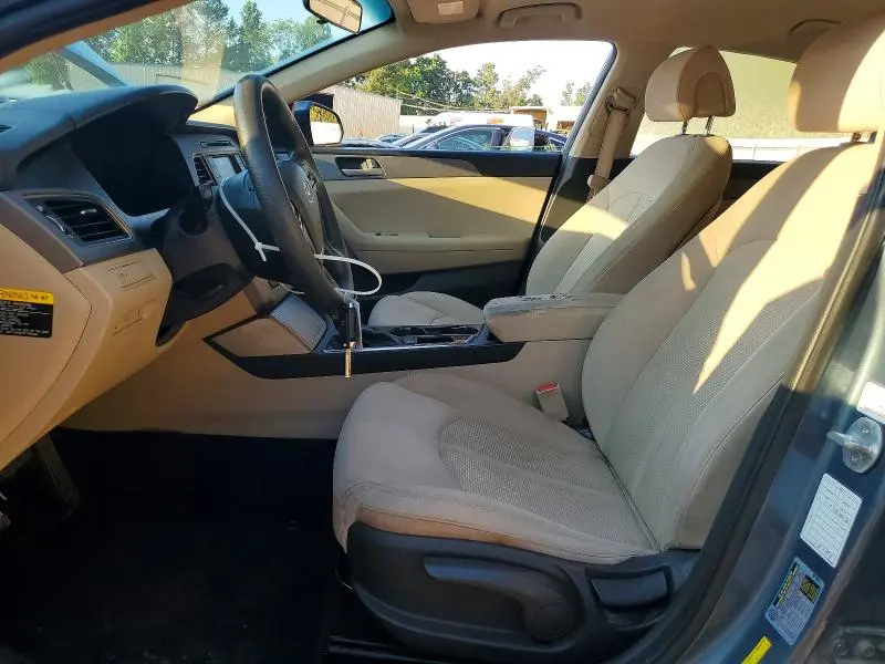 2017 HYUNDAI SONATA SE  