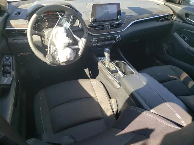 2023 NISSAN ALTIMA SV  