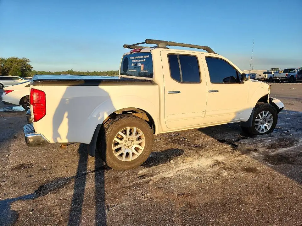 2012 NISSAN FRONTIER S  