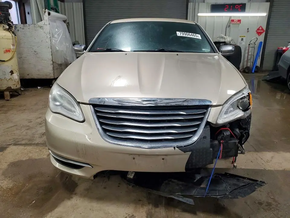 2013 CHRYSLER 200 LIMITED  