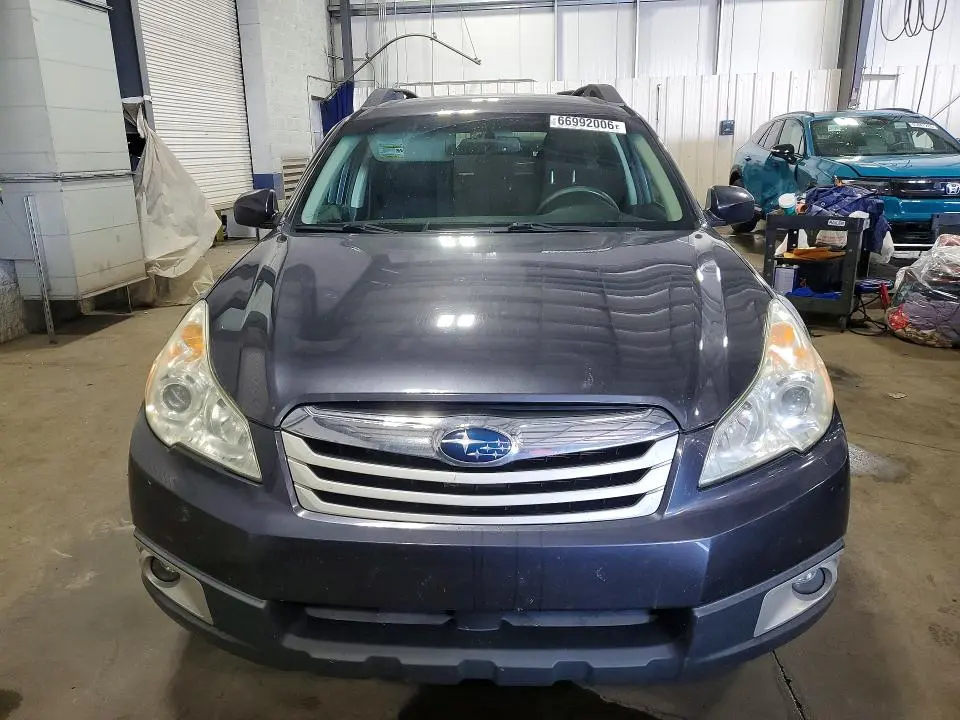 2011 SUBARU OUTBACK 2.5I PREMIUM  