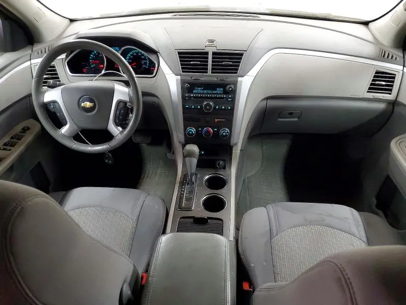 2011 CHEVROLET TRAVERSE LS  