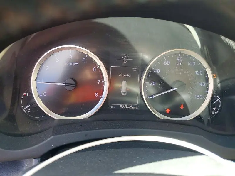 2016 LEXUS IS 200T  