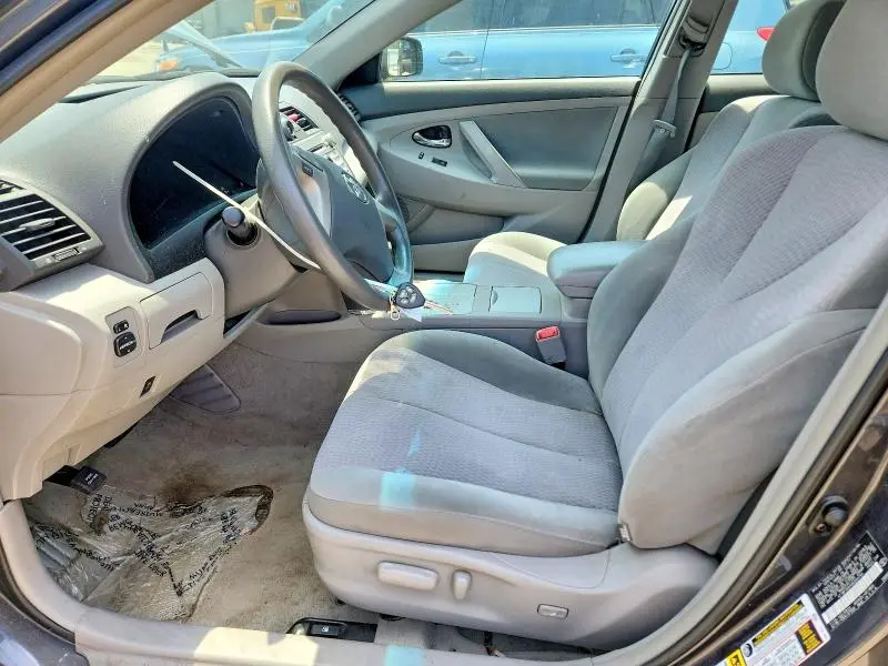 2011 TOYOTA CAMRY LE  