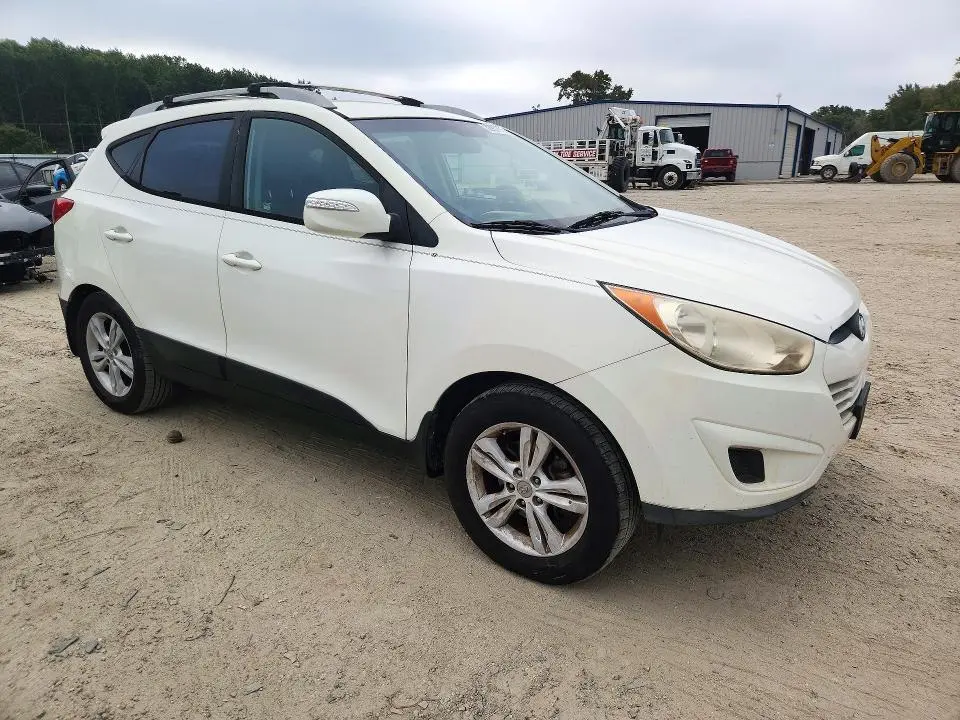 2012 HYUNDAI TUCSON GLS  