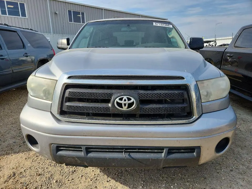 2011 TOYOTA TUNDRA CREWMAX SR5  