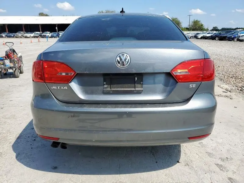 2014 VOLKSWAGEN JETTA SE  