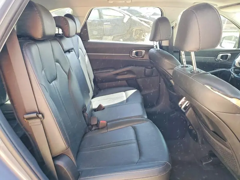 2022 KIA SORENTO S  