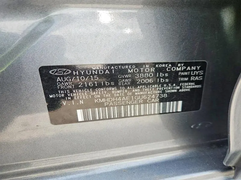 2016 HYUNDAI ELANTRA SE  