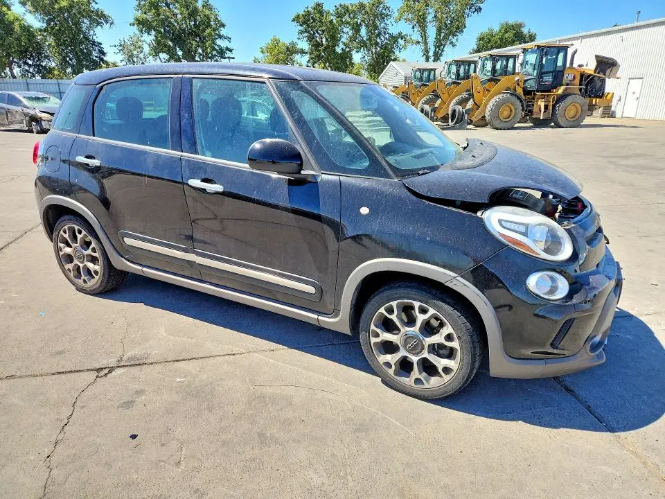 2014 FIAT 500L TREKKING  