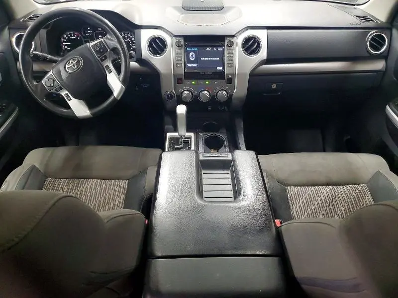 2018 TOYOTA TUNDRA CREWMAX SR5  