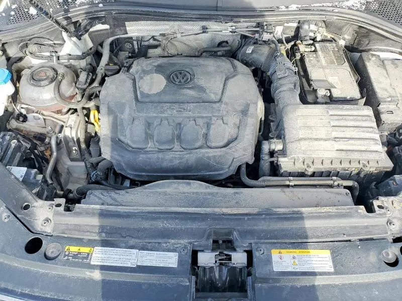 2022 VOLKSWAGEN TIGUAN SE R-LINE BLACK  