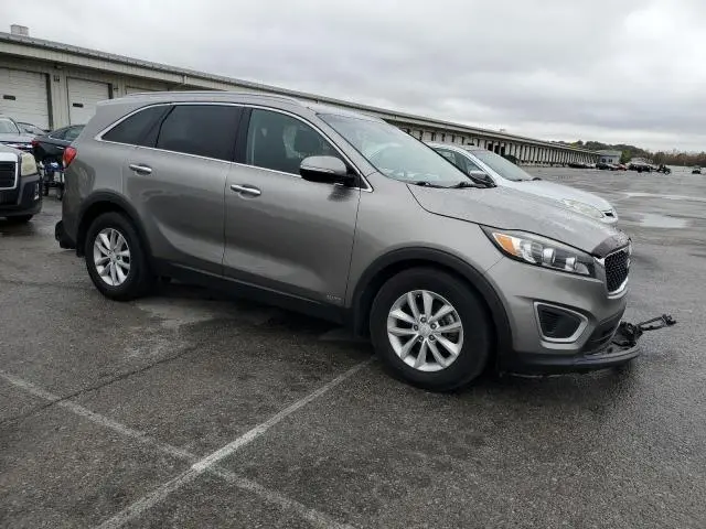 2018 KIA SORENTO LX  