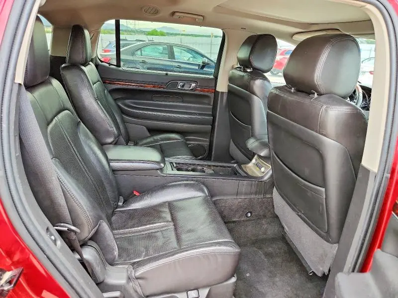 2012 LINCOLN MKT   