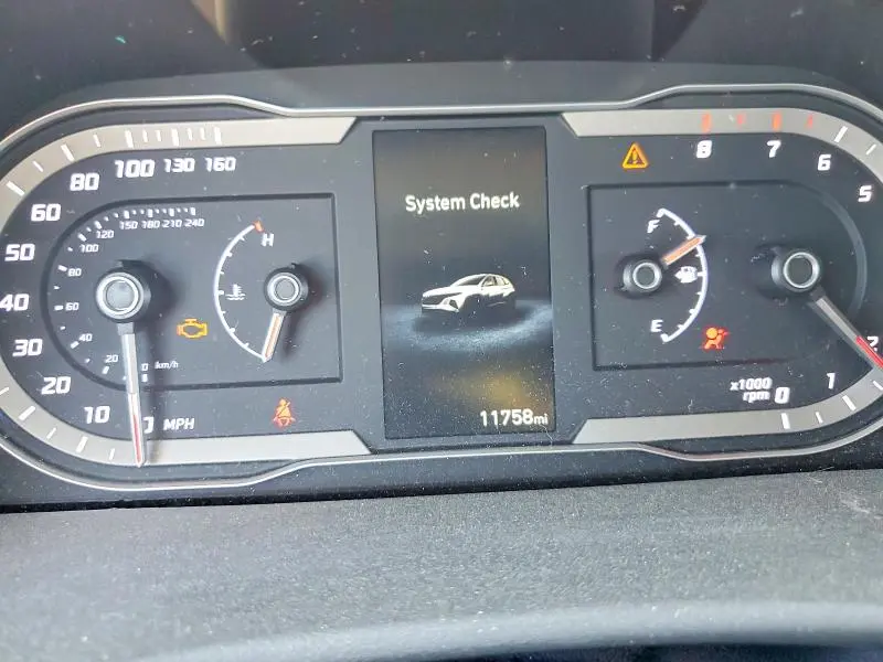 2024 HYUNDAI TUCSON SE  