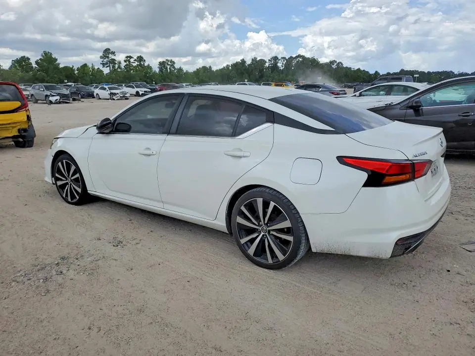 2019 NISSAN ALTIMA SR  