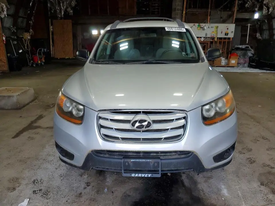 2011 HYUNDAI SANTA FE GLS  