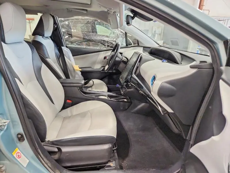 2018 TOYOTA PRIUS FOUR  