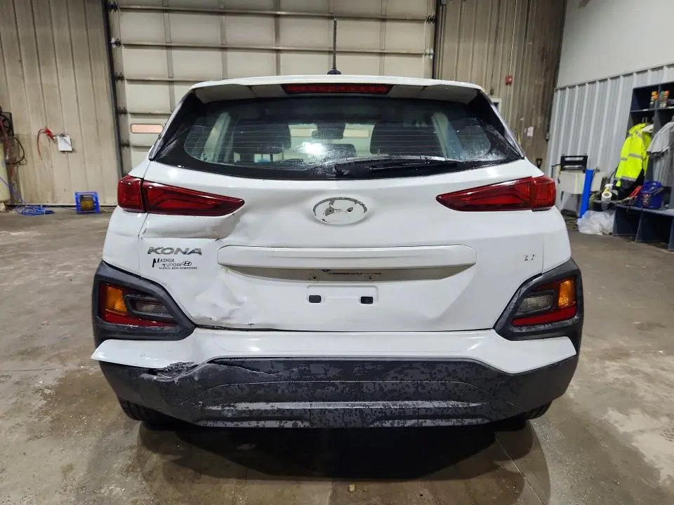 2021 HYUNDAI KONA SE  