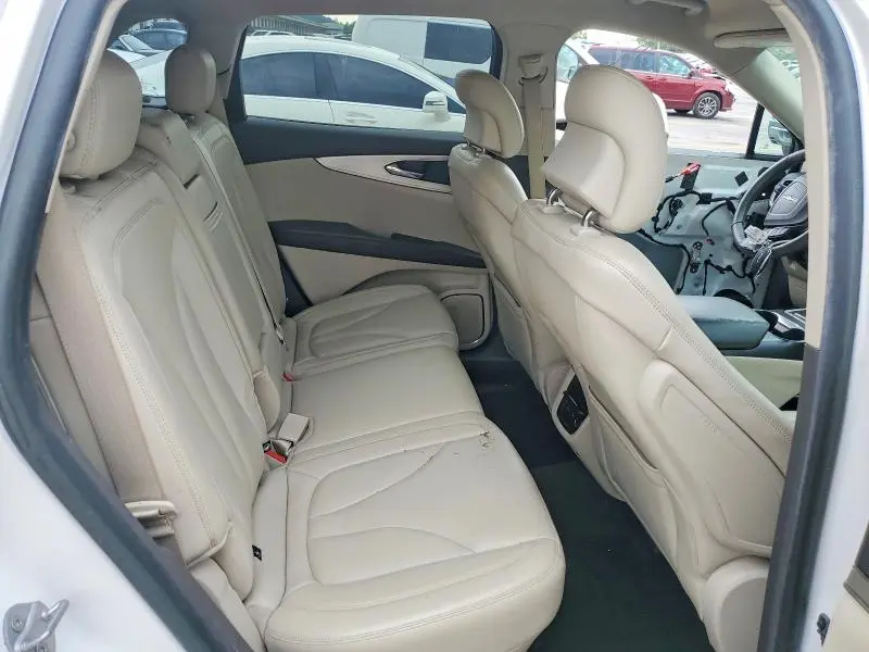 2019 LINCOLN NAUTILUS   