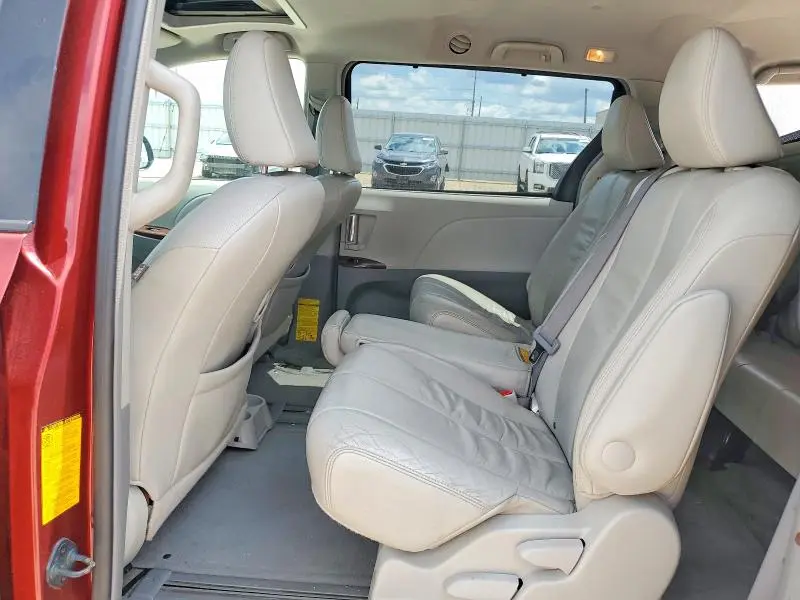 2011 TOYOTA SIENNA XLE 8-PASSENGER  