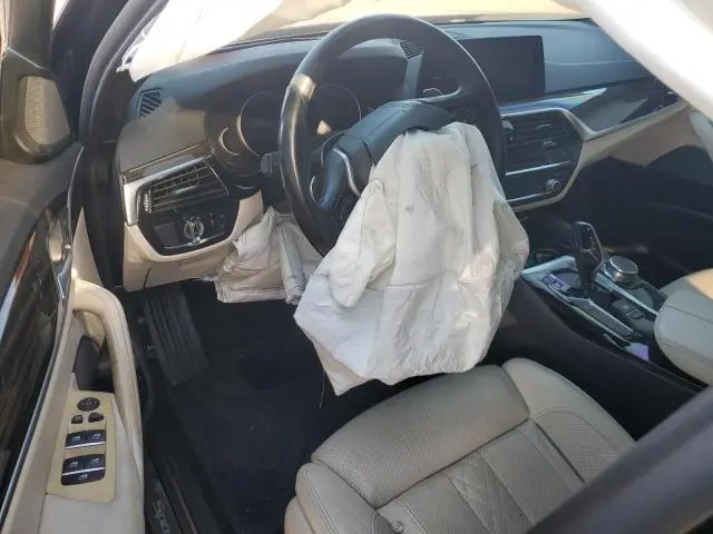 2019 BMW 540 XI  