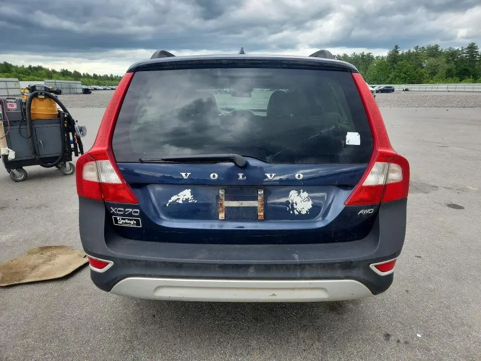 2012 VOLVO XC70 3.2  