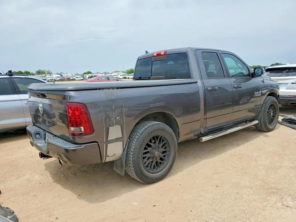 2015 RAM 1500 SPORT  