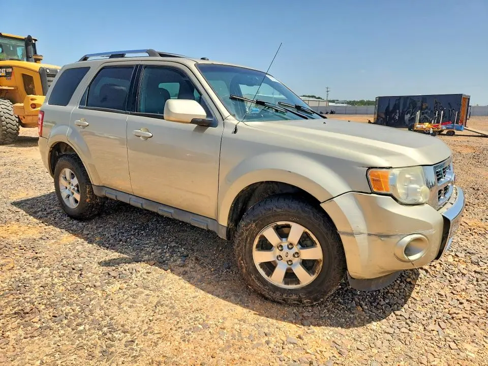 2010 FORD ESCAPE LIMITED  