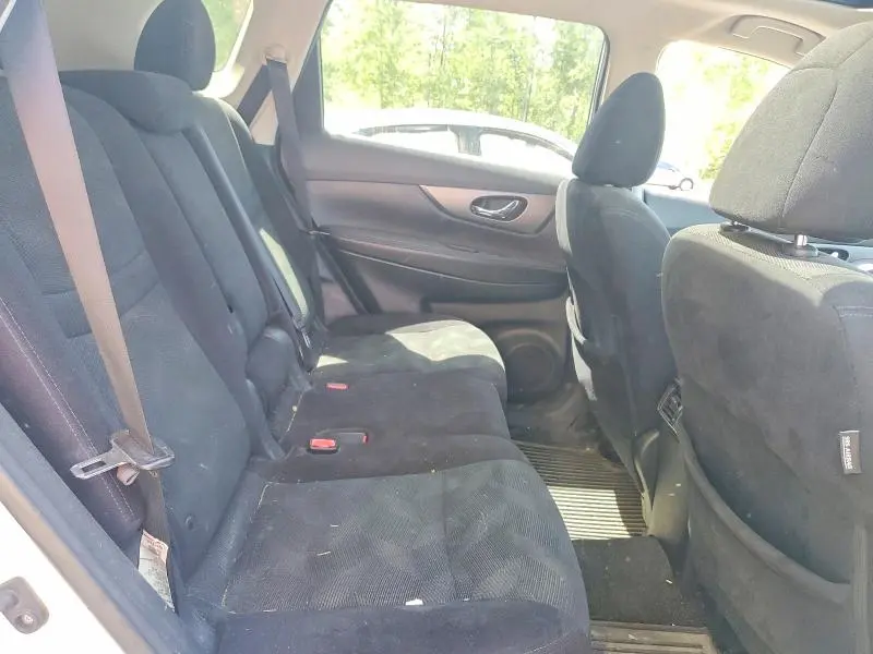 2015 NISSAN ROGUE S  