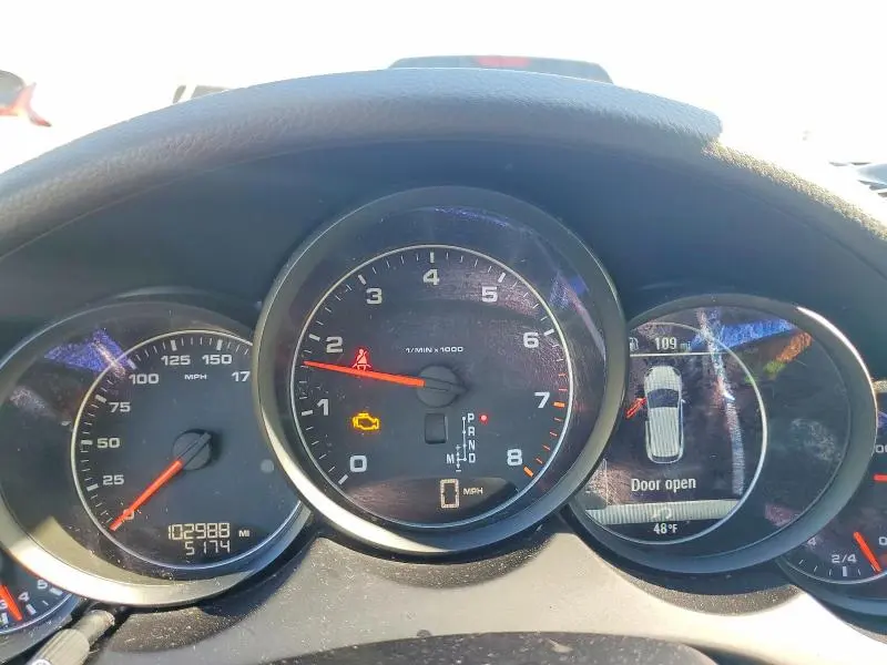 2016 PORSCHE CAYENNE   