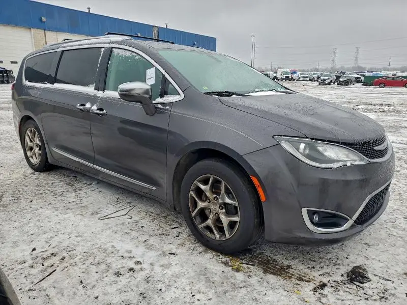 2019 CHRYSLER PACIFICA LIMITED  