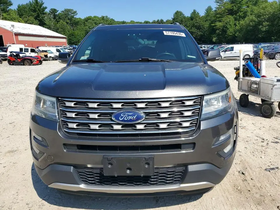 2017 FORD EXPLORER XLT  
