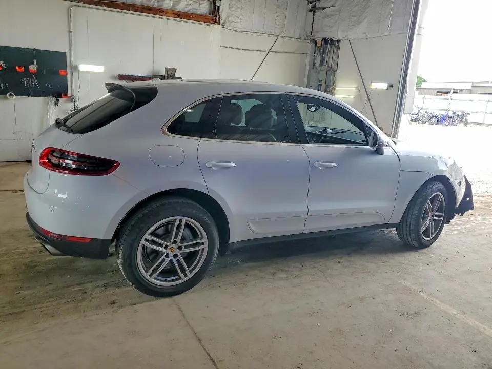 2018 PORSCHE MACAN S  