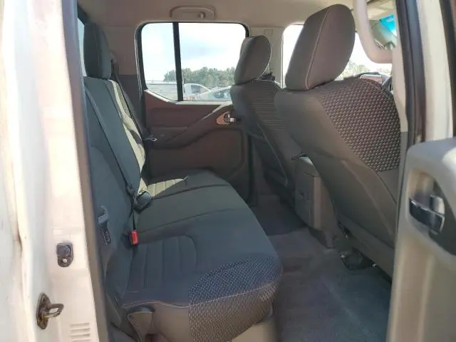2015 NISSAN FRONTIER S  