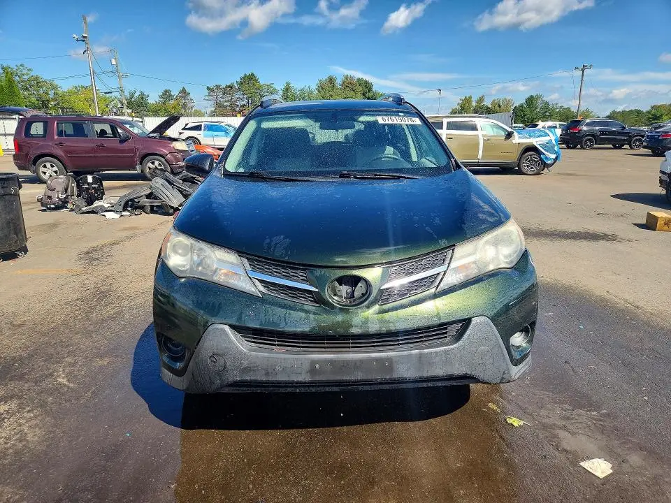 2013 TOYOTA RAV4 LE  