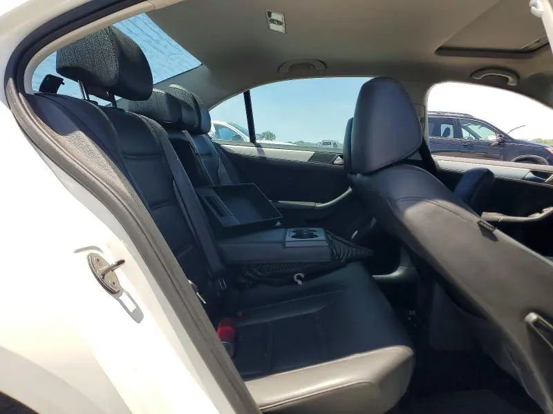 2014 VOLKSWAGEN JETTA SE  