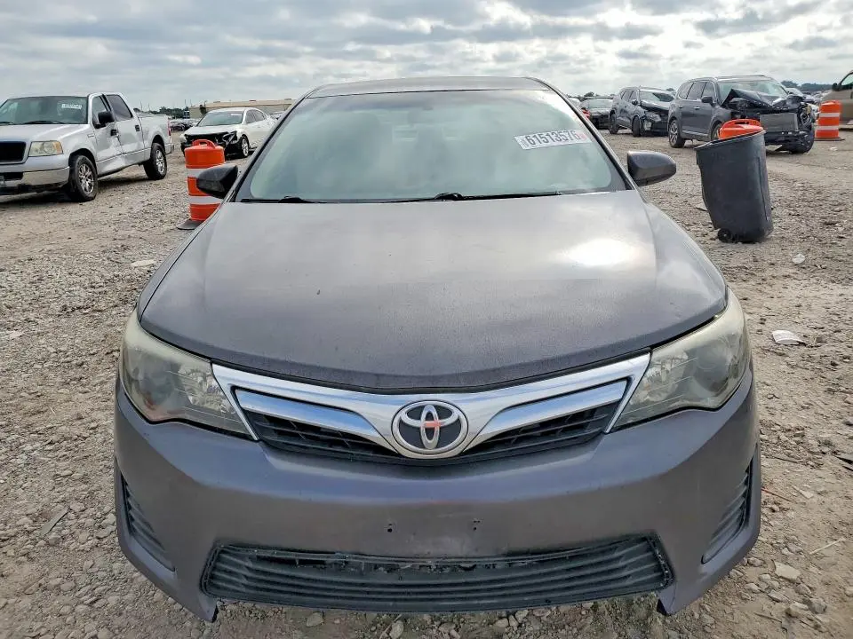 2013 TOYOTA CAMRY LE  