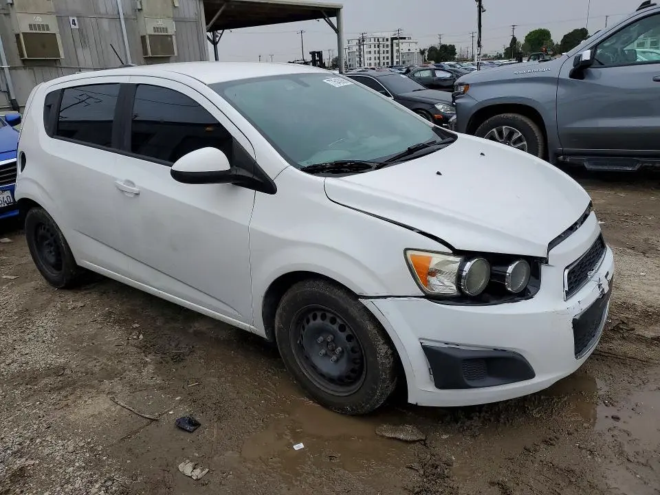 2015 CHEVROLET SONIC LS  