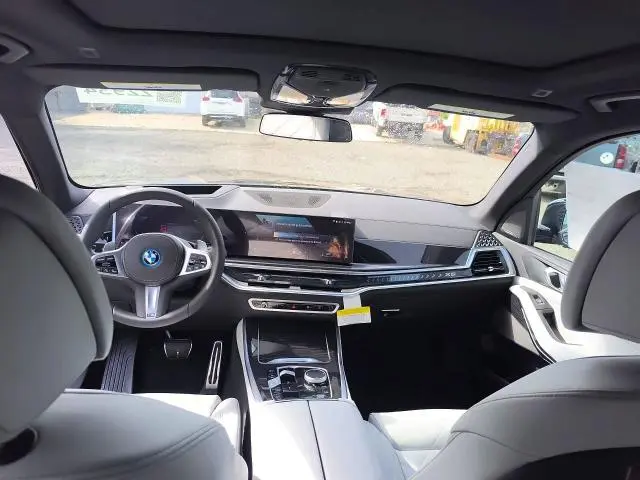 2026 BMW X5 XDRIVE50E  