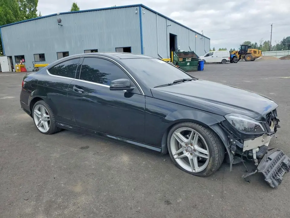 2012 MERCEDES-BENZ C 250  