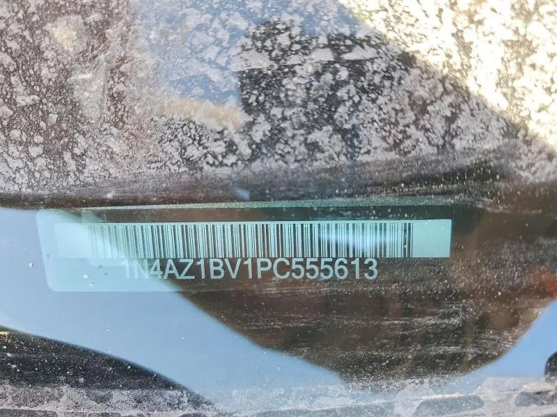 2023 NISSAN LEAF S  