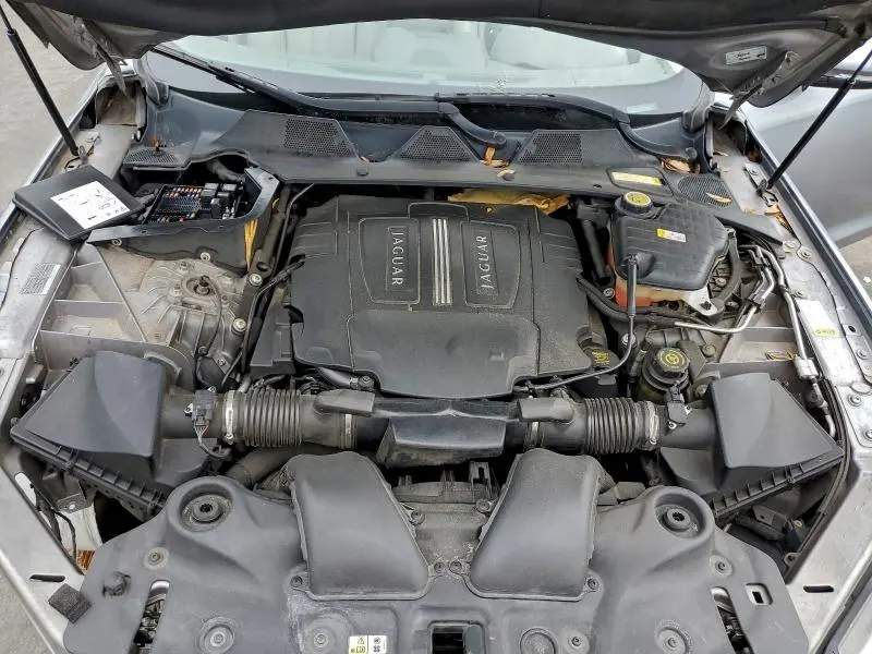 2011 JAGUAR XJL   